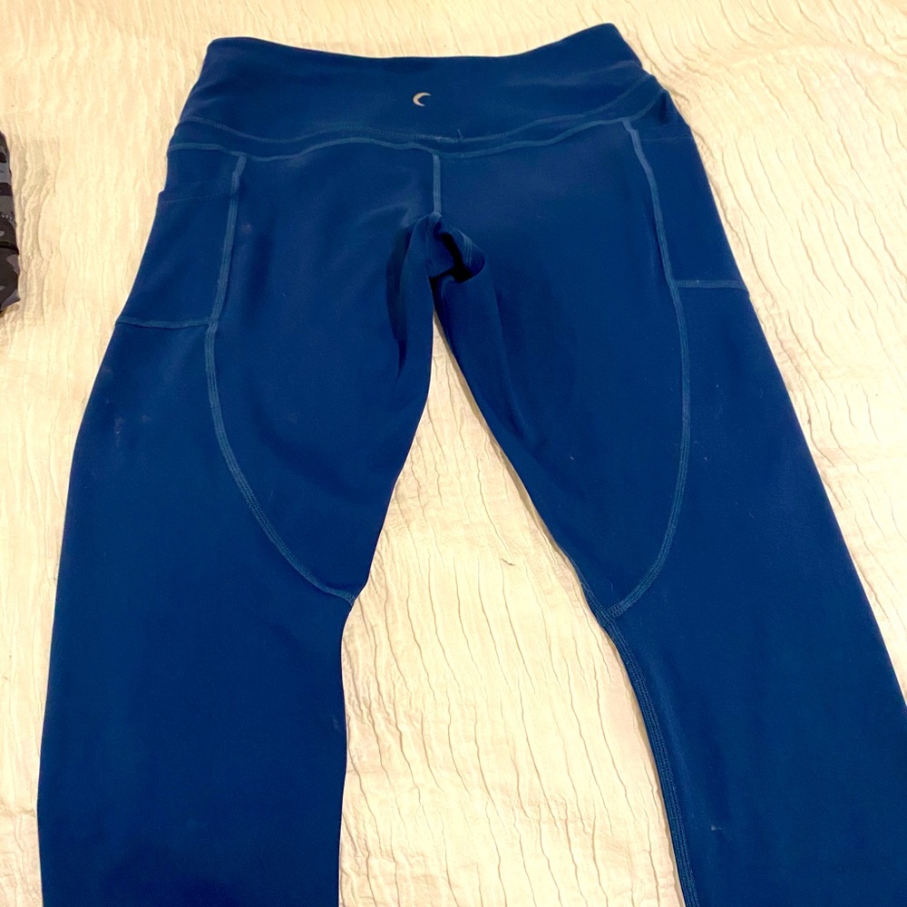 Zyia blue capris